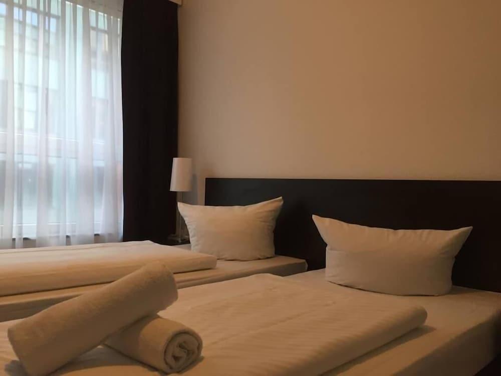 Mosel Hotel Frankfurt nad Mohanem Exteriér fotografie