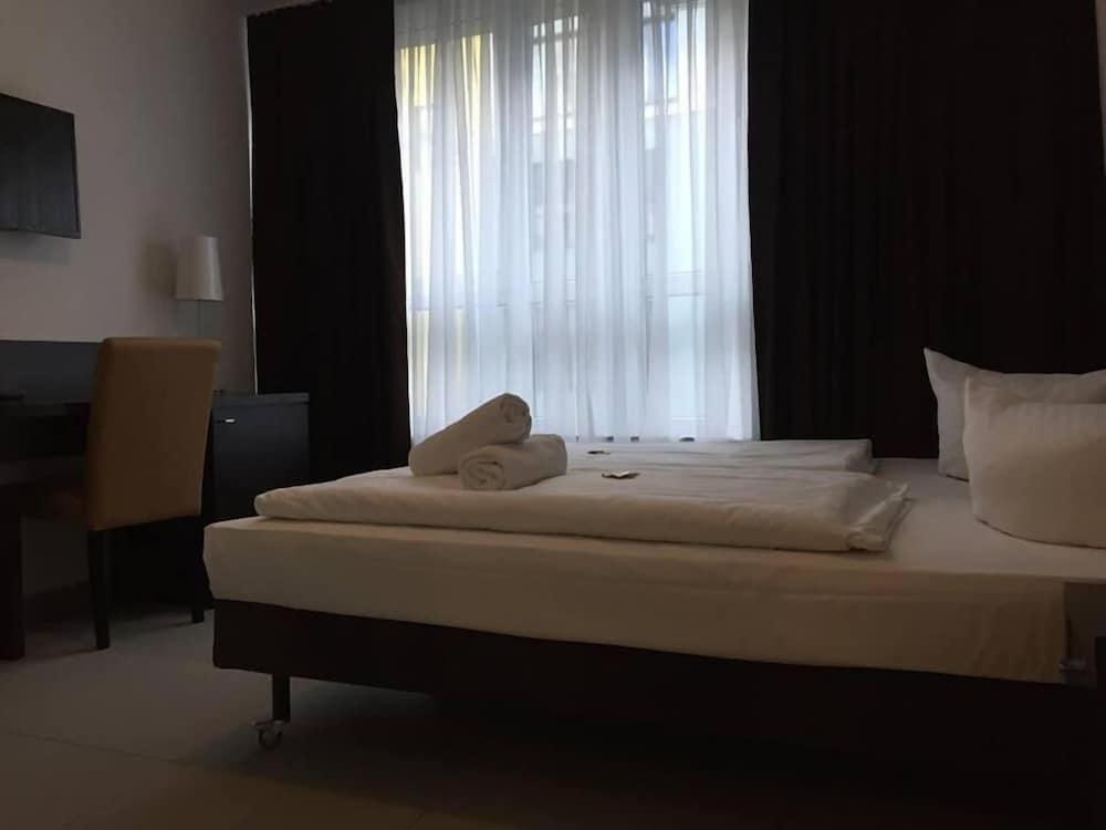 Mosel Hotel Frankfurt nad Mohanem Exteriér fotografie