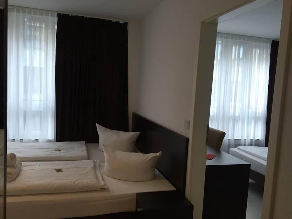Mosel Hotel Frankfurt nad Mohanem Exteriér fotografie