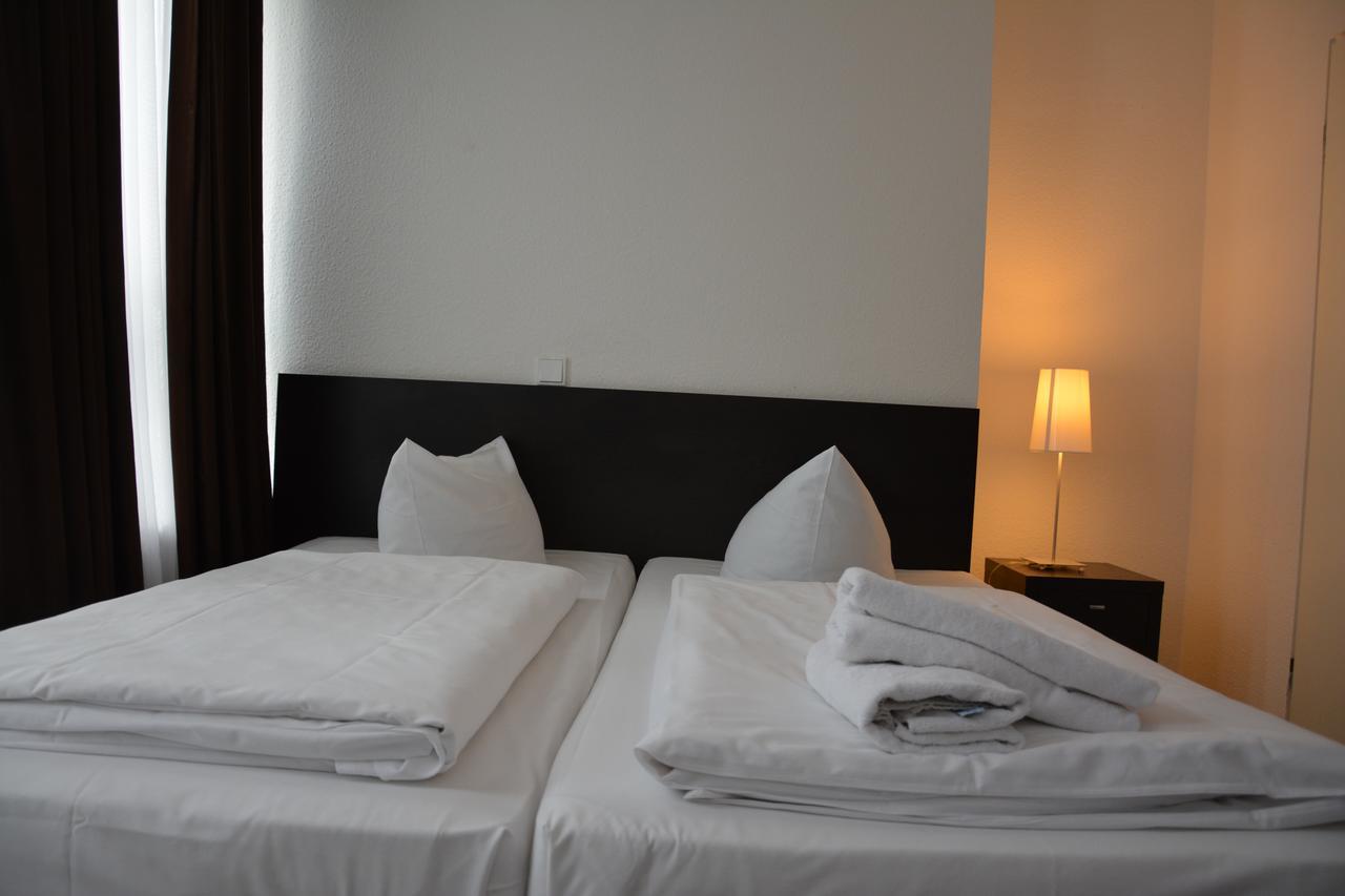 Mosel Hotel Frankfurt nad Mohanem Exteriér fotografie